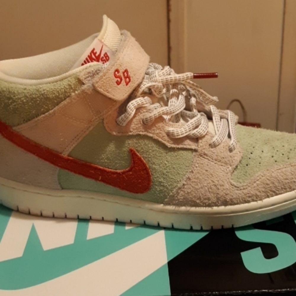 Nike Sb Dunks Mid White Widows